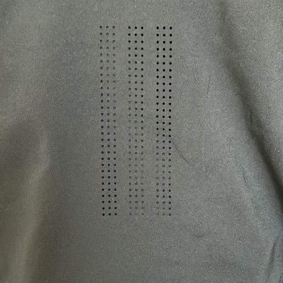 Adidas windbreaker worn once excellent condition Black logo & striped sleeve S - Picture 5 of 5